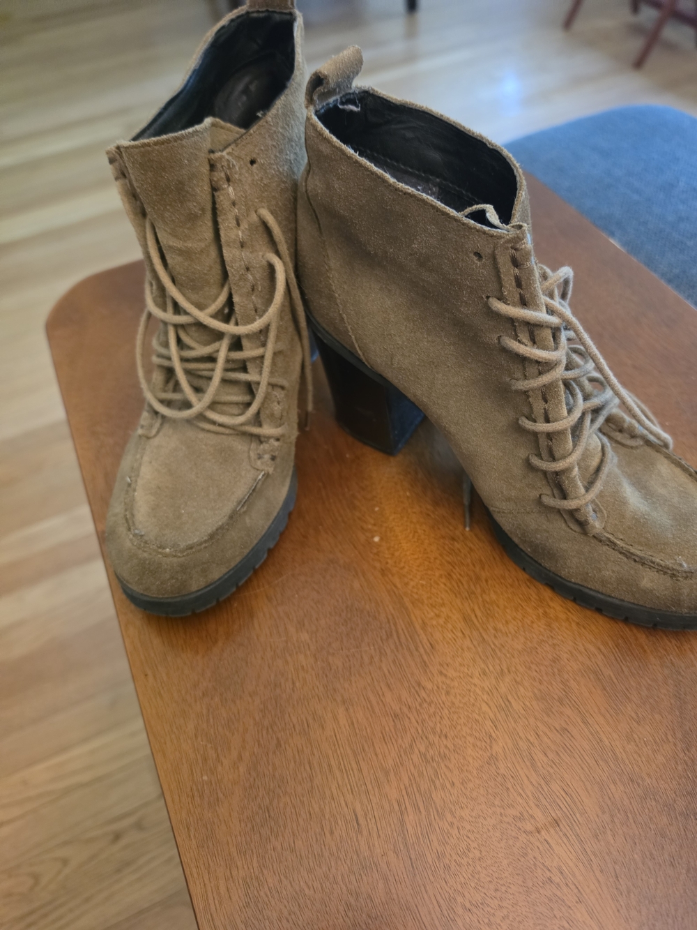 Women's Suede Lace-Up Ankle Boot in Brown